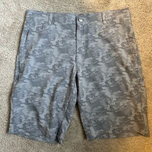 Peter Millar Men’s Shorts, size 33
